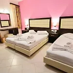 Hotel Kyani Akti 3*