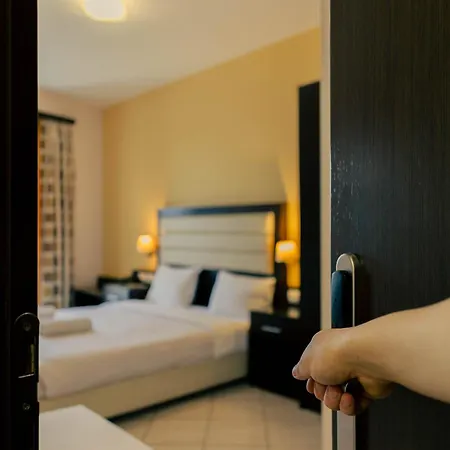 Hotel Kyani Akti 3*