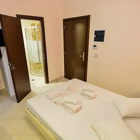 Hotel Kyani Akti