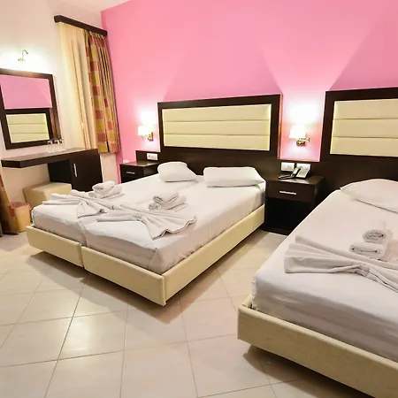 Hotel Kyani Akti 3*